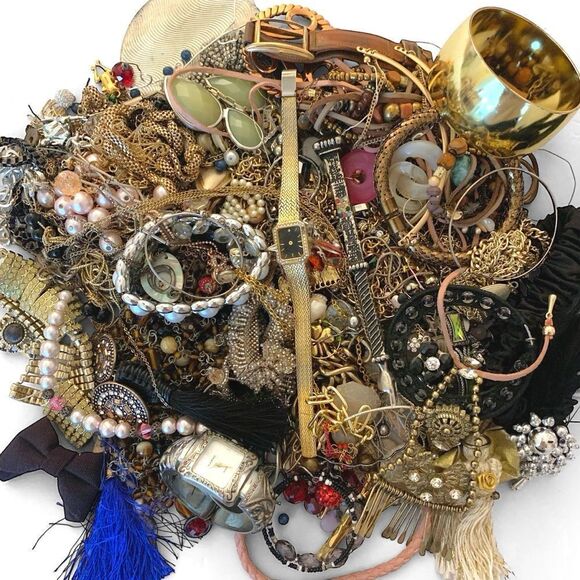 4 lb. + Craft Junk Jewelry Lot - Picture 1 of 6